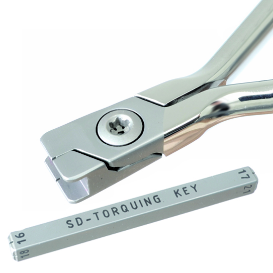 SD 805 Torquing orthodontic pliers